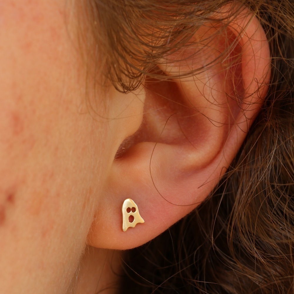 Gold Ghost post earrings - Picture 4 of 6